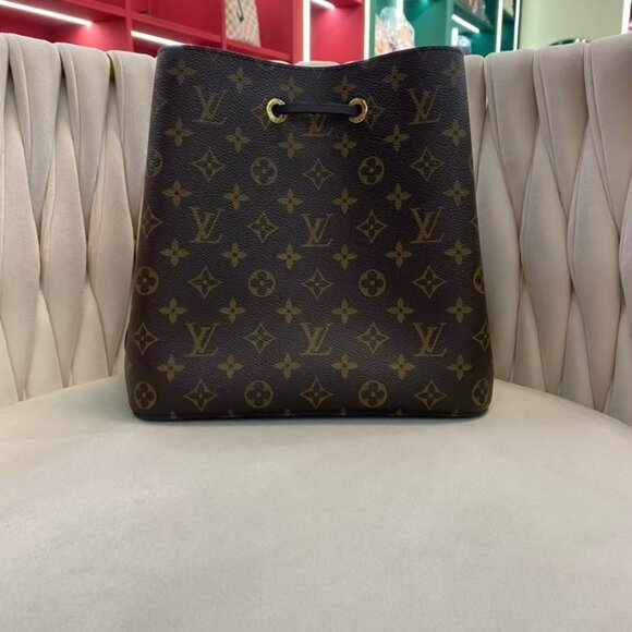 Louis Vuitton LV Bag - Picture 3 of 4